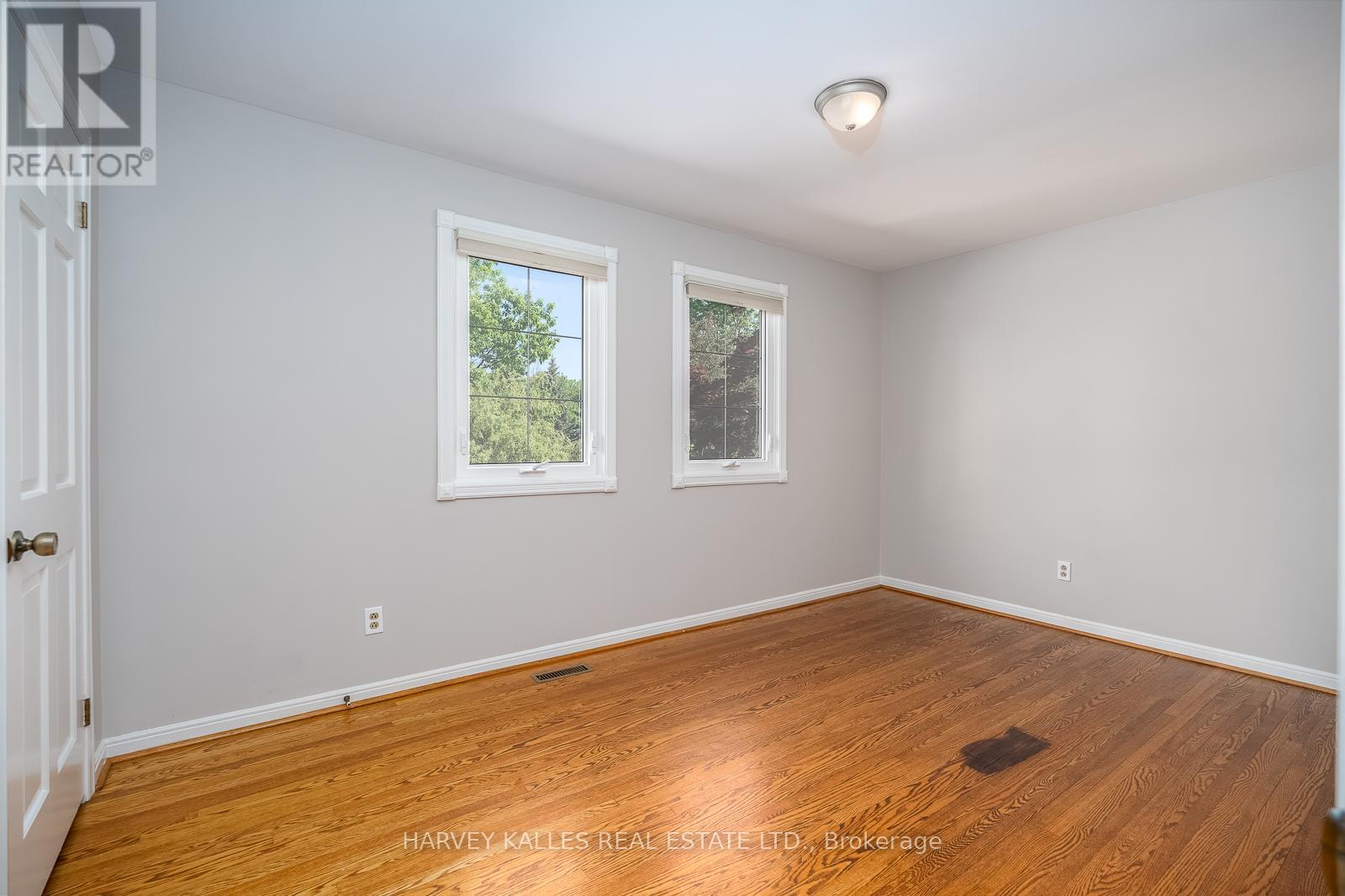 1033 Fair Birch Drive, Mississauga, Ontario  L5H 1M4 - Photo 30 - W13565272