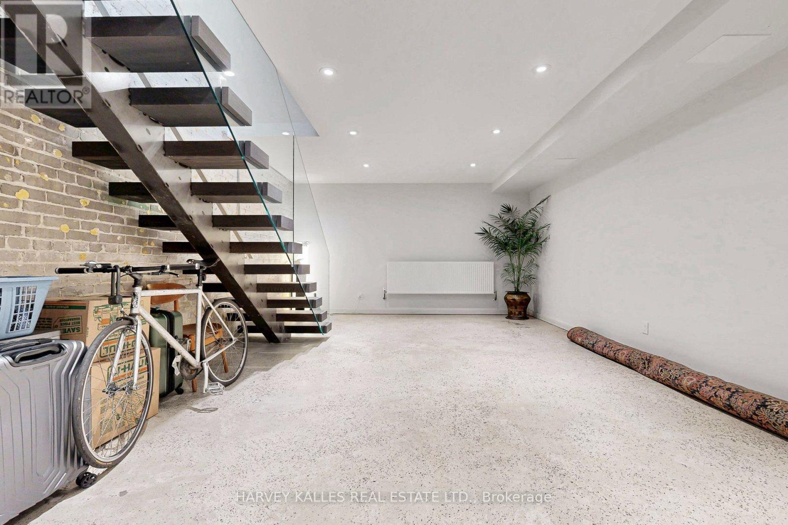 819 Dundas Street W, Toronto, Ontario M6J 1V4 - Photo 22 - C13565556