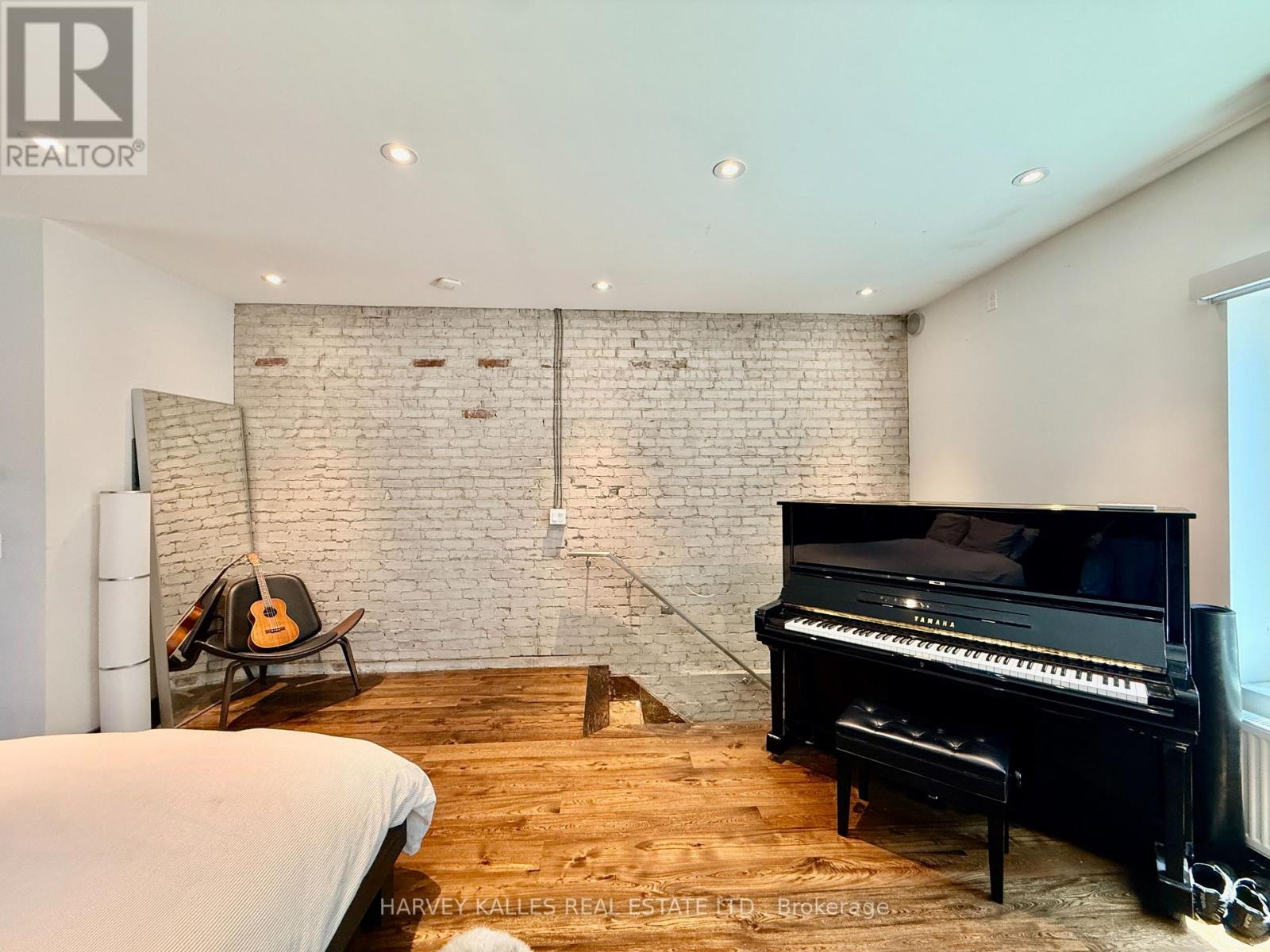 819 Dundas Street W, Toronto, Ontario M6J 1V4 - Photo 26 - C13565556