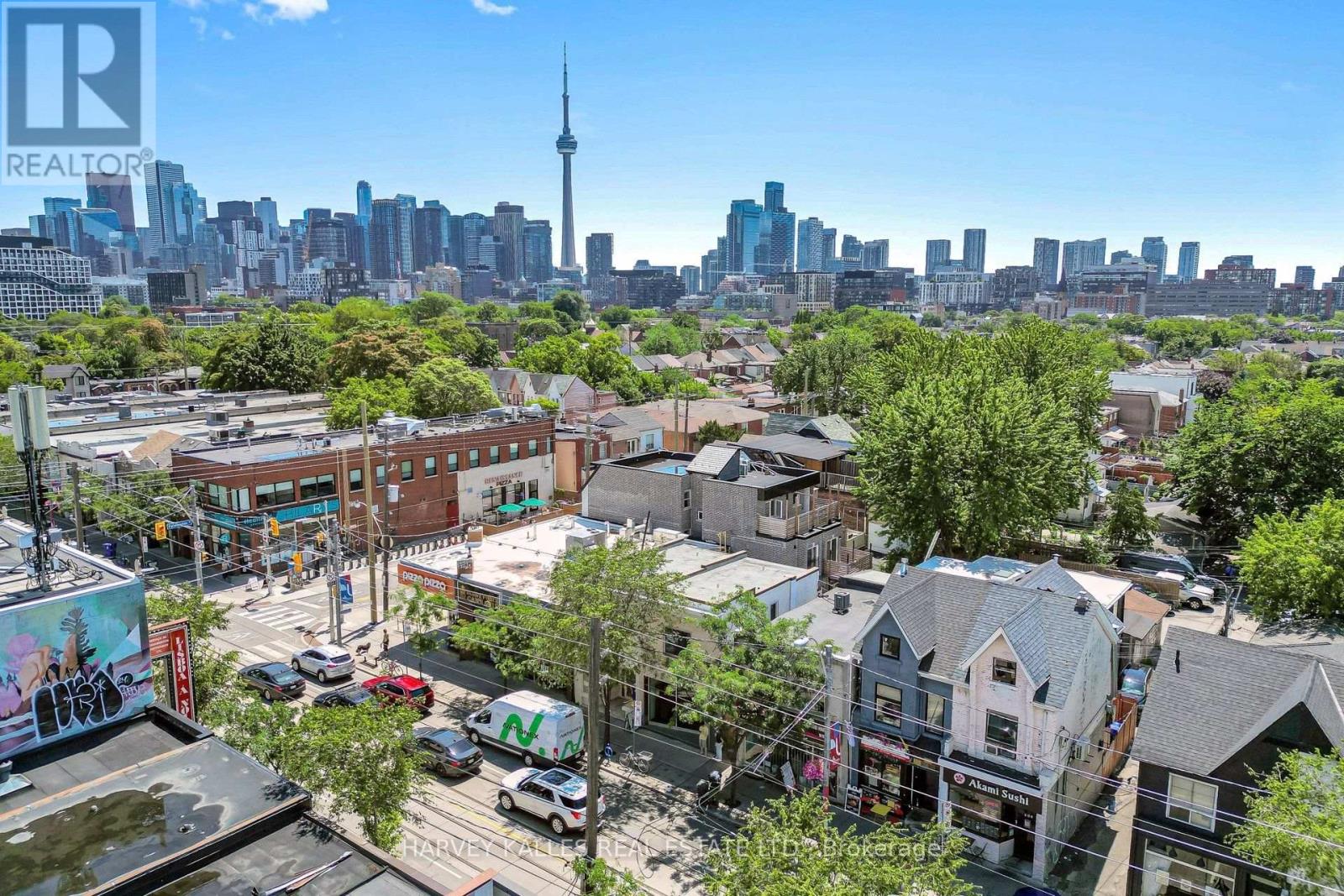 819 Dundas Street W, Toronto, Ontario M6J 1V4 - Photo 3 - C13565556