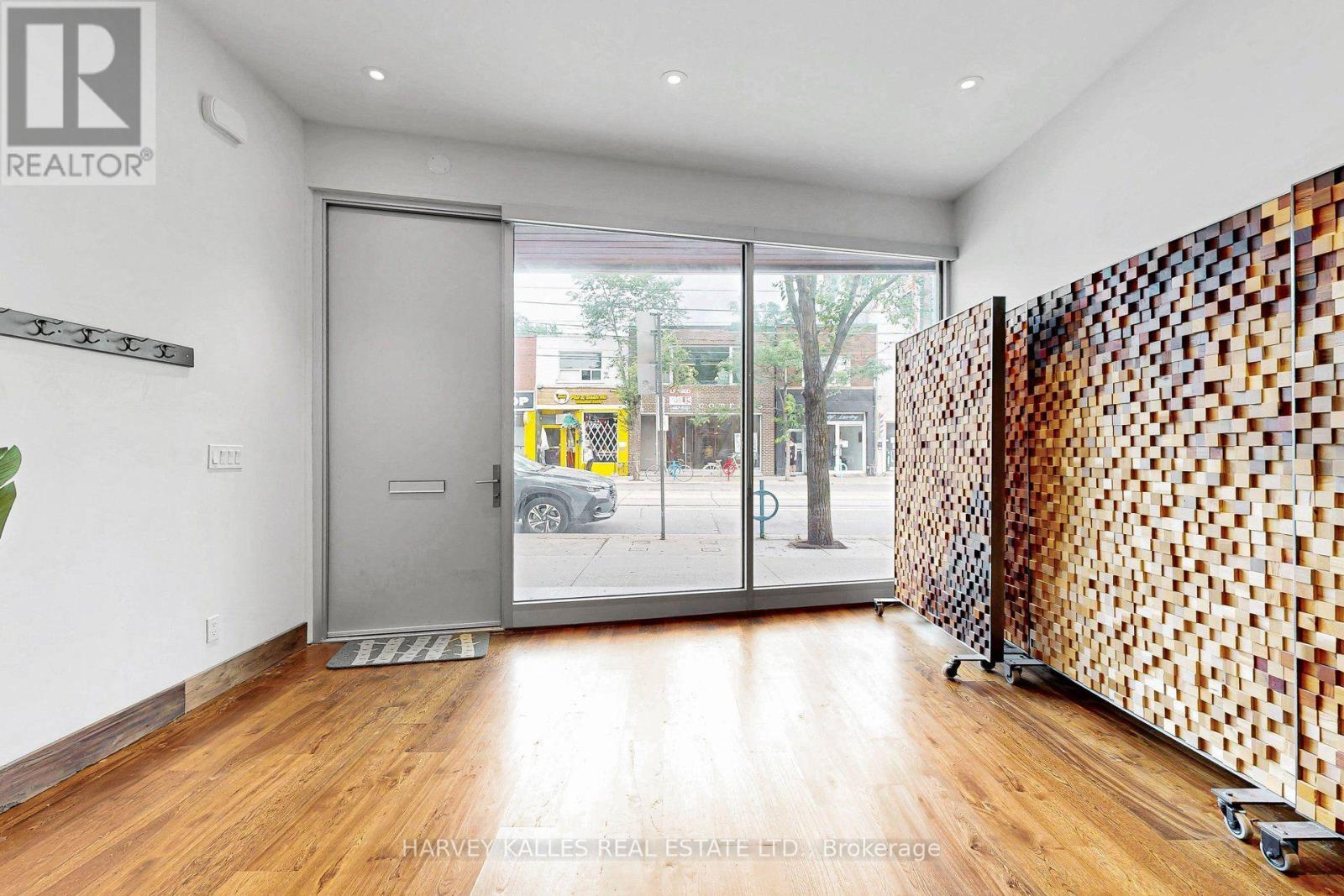 819 Dundas Street W, Toronto, Ontario M6J 1V4 - Photo 9 - C13565556