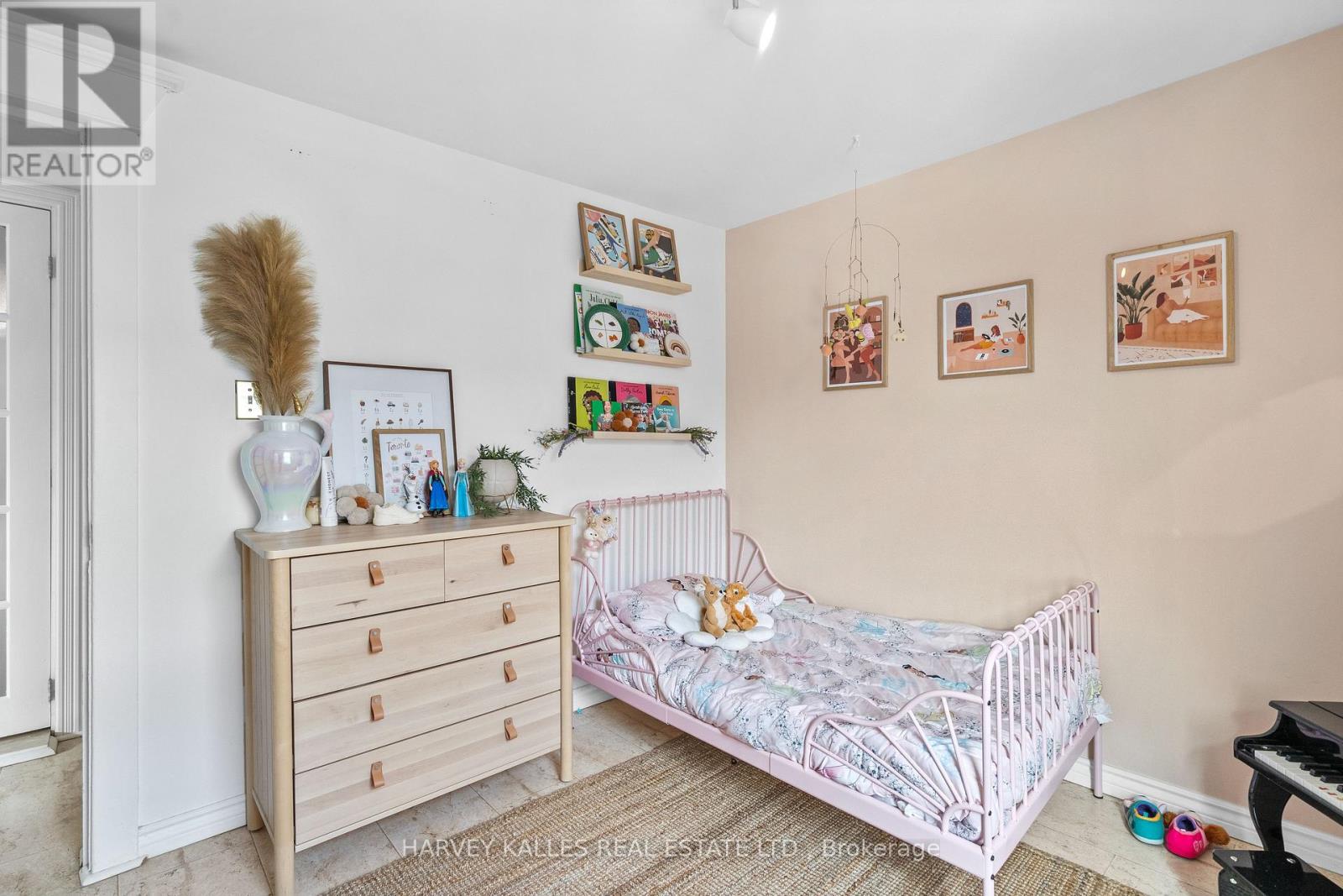 14 Manitoba Street, Toronto, Ontario M8Y 1C7 - Photo 32 - W13565520