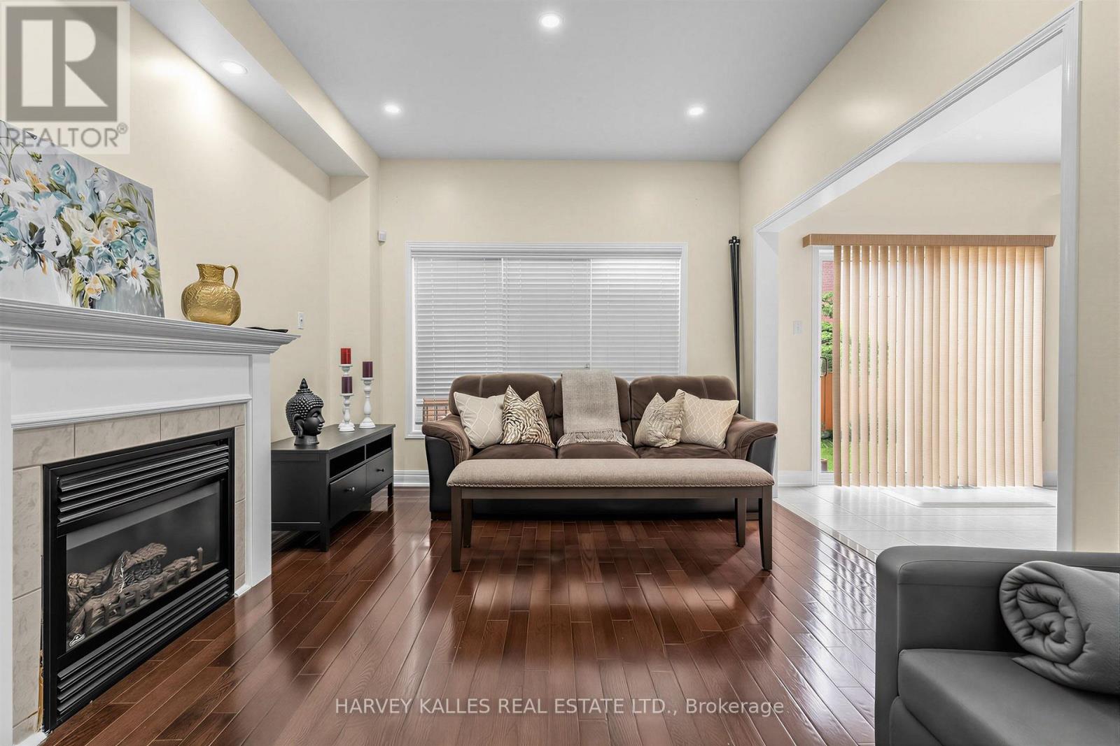 12 Tidewater Road, Brampton, Ontario L6P 2M5 - Photo 11 - W13566872