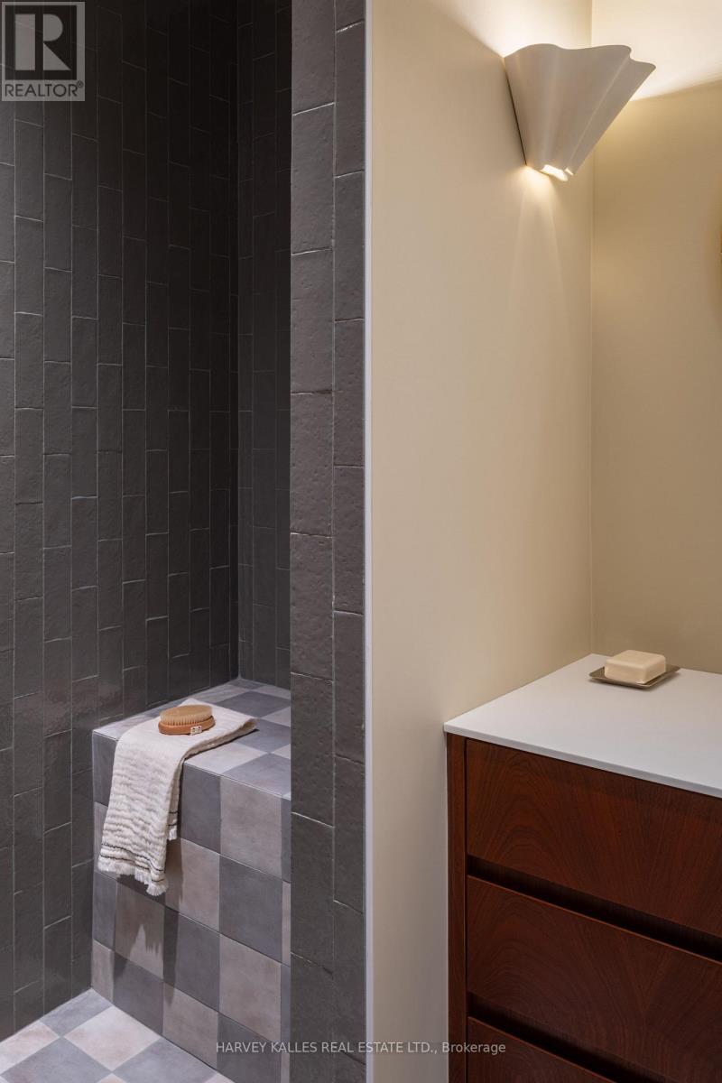 D - 157 Hallam Street, Toronto, Ontario  M6H 1X3 - Photo 12 - W13567002