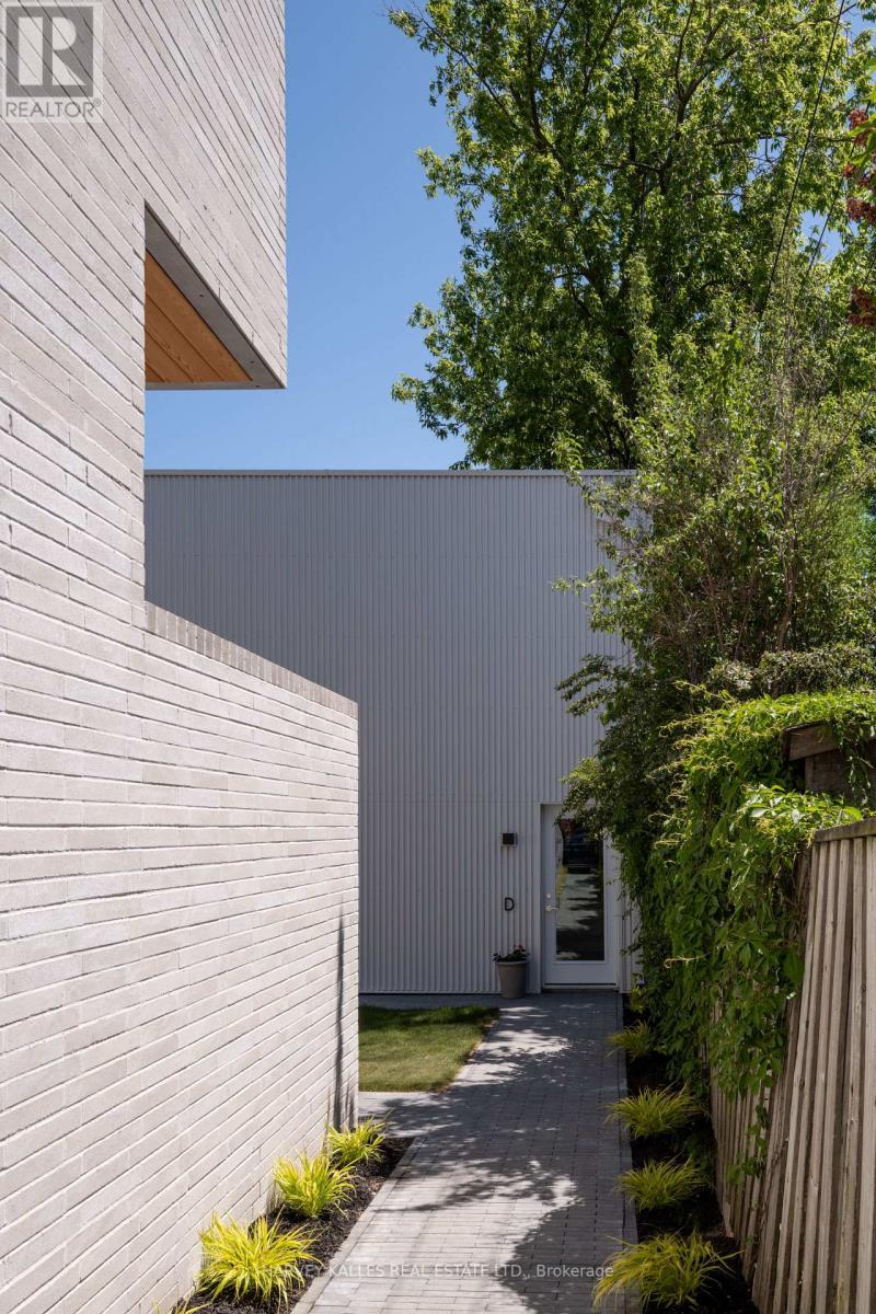 D - 157 Hallam Street, Toronto, Ontario  M6H 1X3 - Photo 15 - W13567002