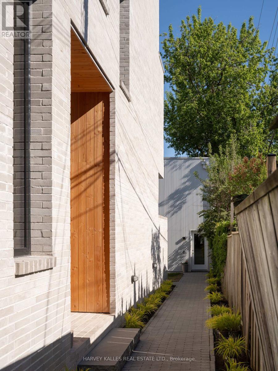 D - 157 Hallam Street, Toronto, Ontario  M6H 1X3 - Photo 16 - W13567002