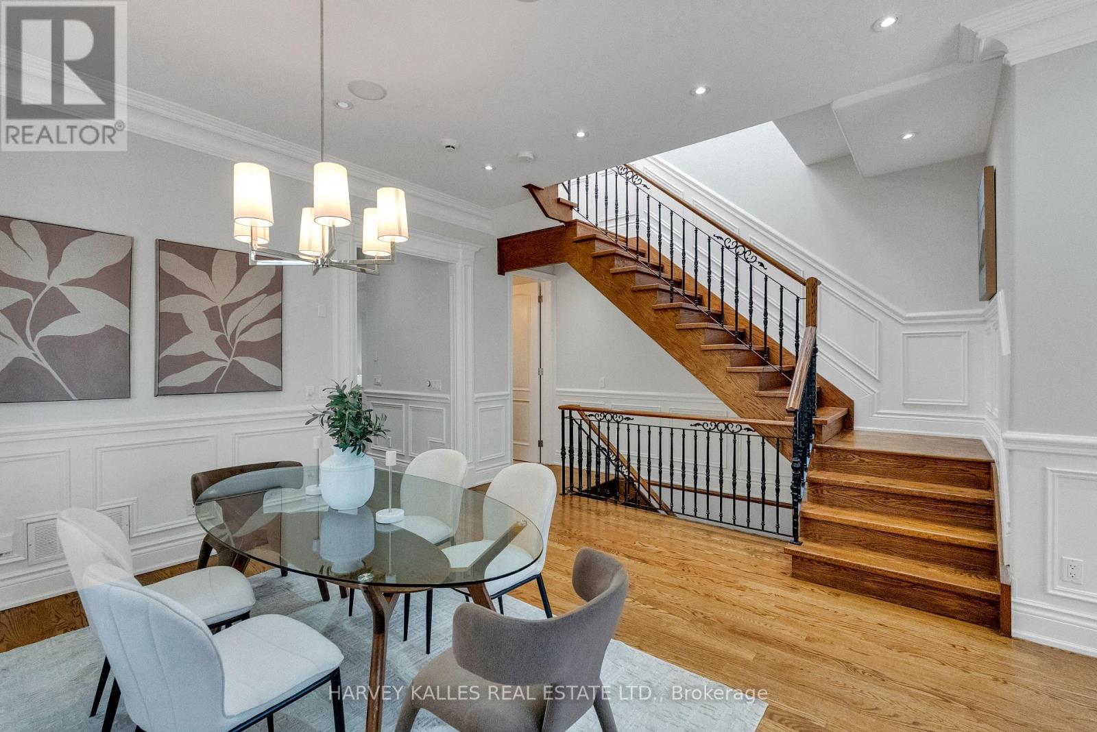 168 Roe Avenue, Toronto, Ontario M5M 2J2 - Photo 11 - C13567124