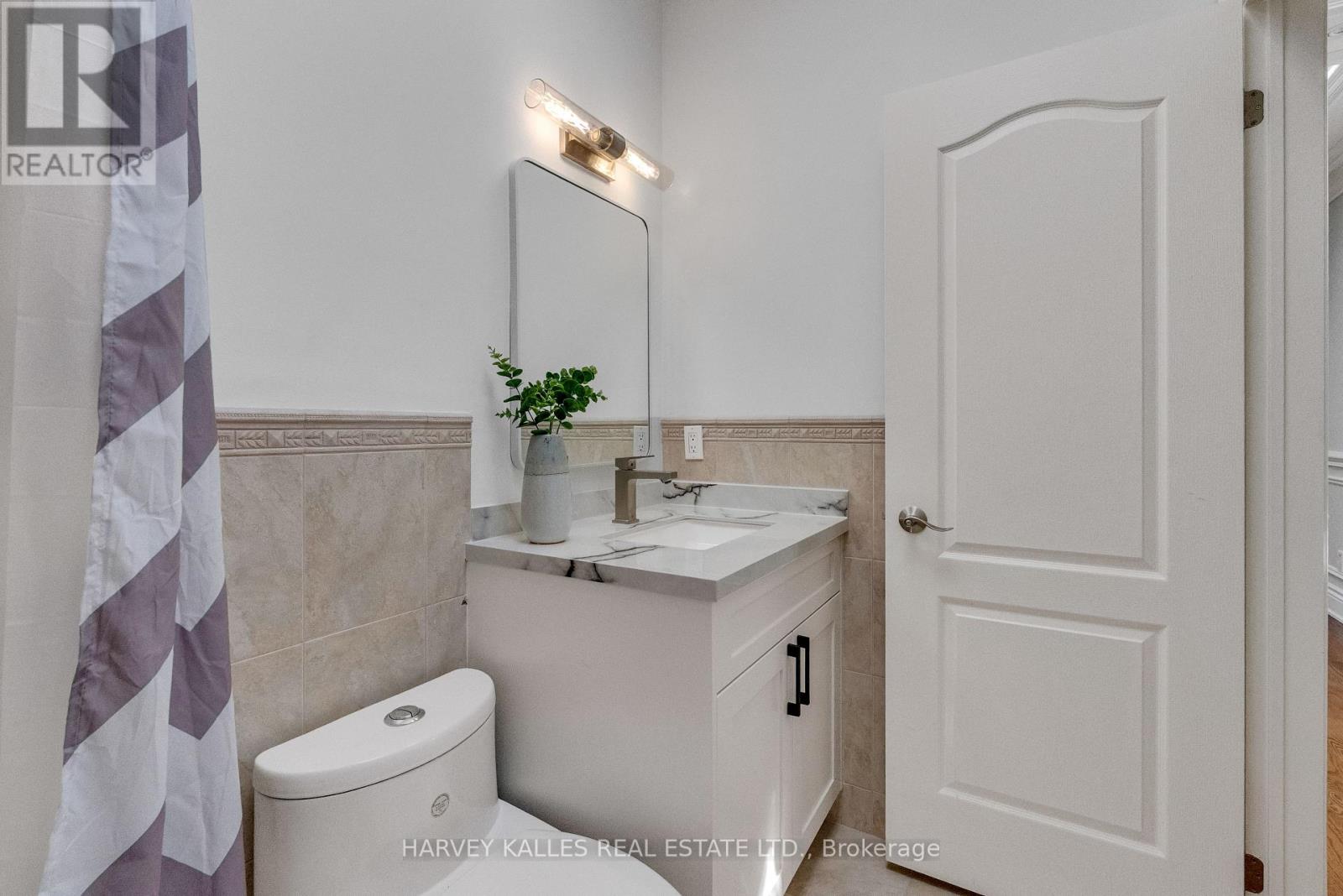 168 Roe Avenue, Toronto, Ontario M5M 2J2 - Photo 12 - C13567124