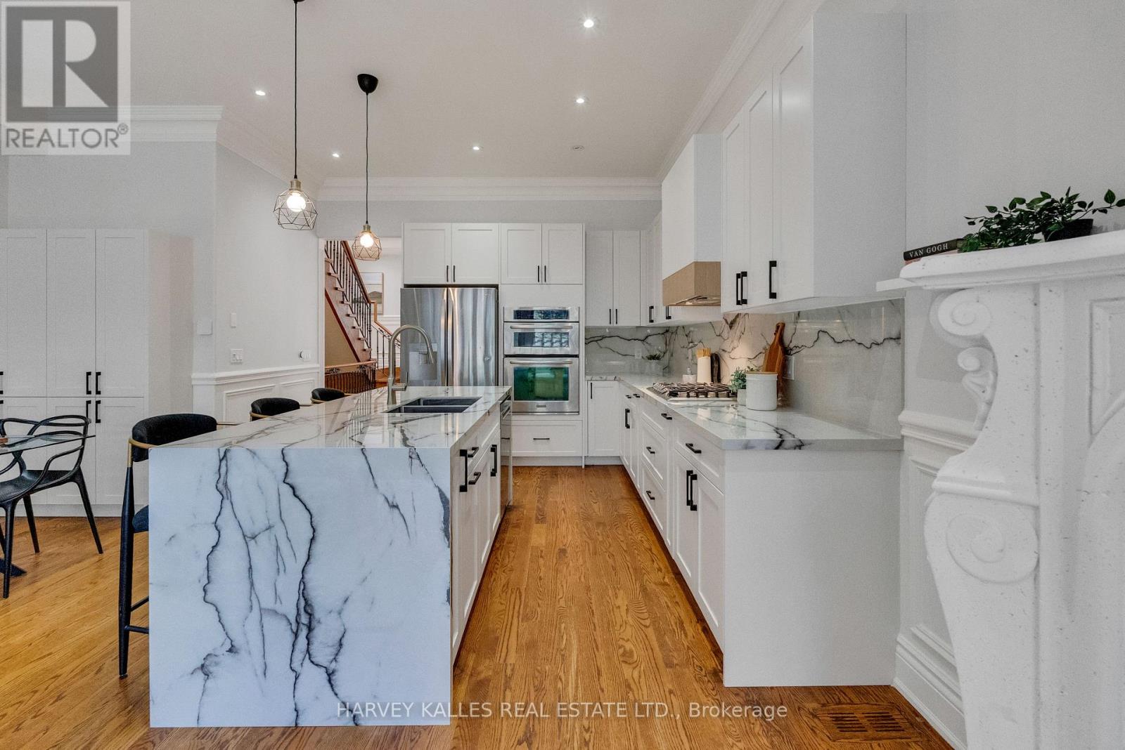 168 Roe Avenue, Toronto, Ontario M5M 2J2 - Photo 15 - C13567124