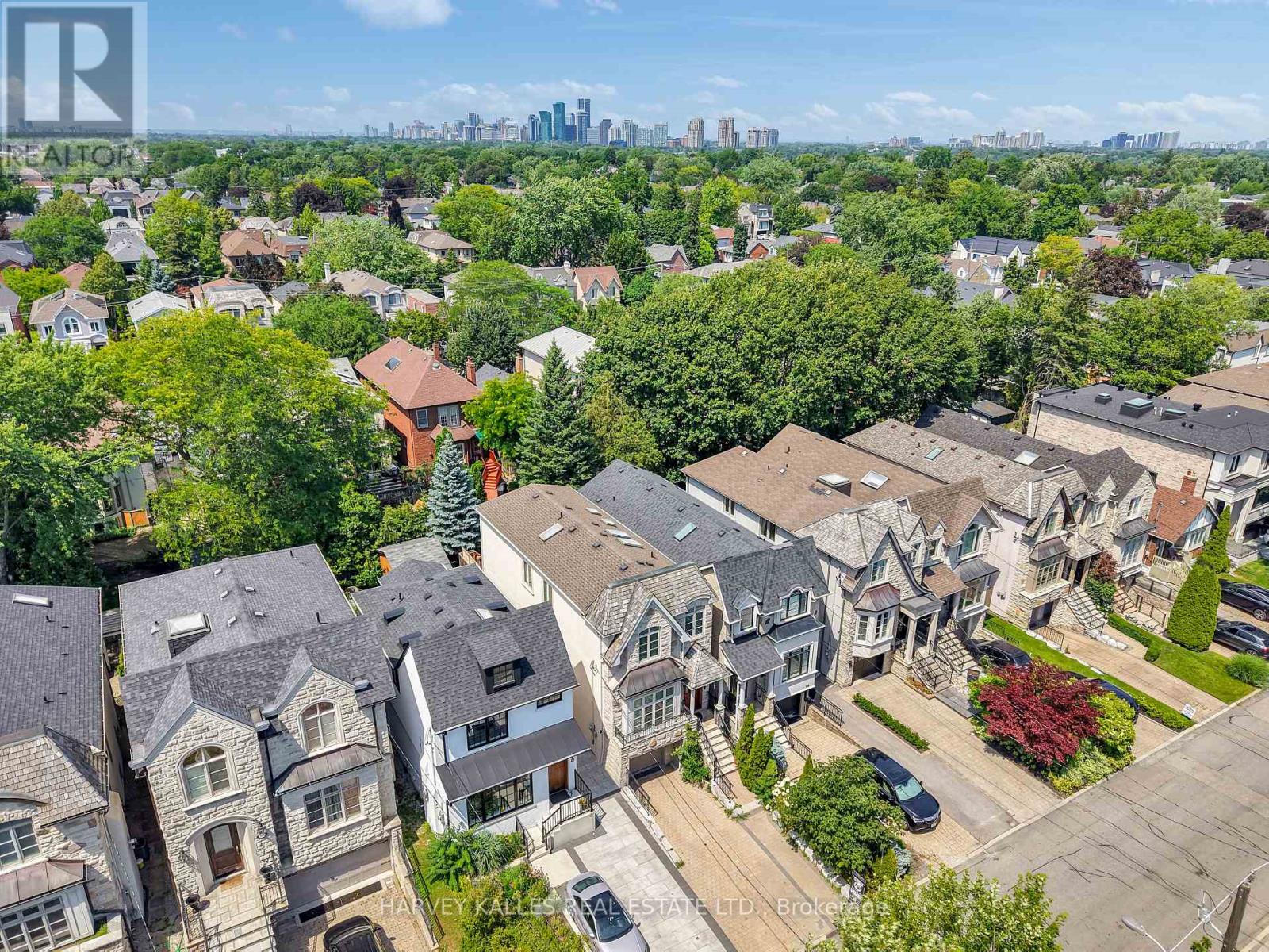 168 Roe Avenue, Toronto, Ontario M5M 2J2 - Photo 3 - C13567124