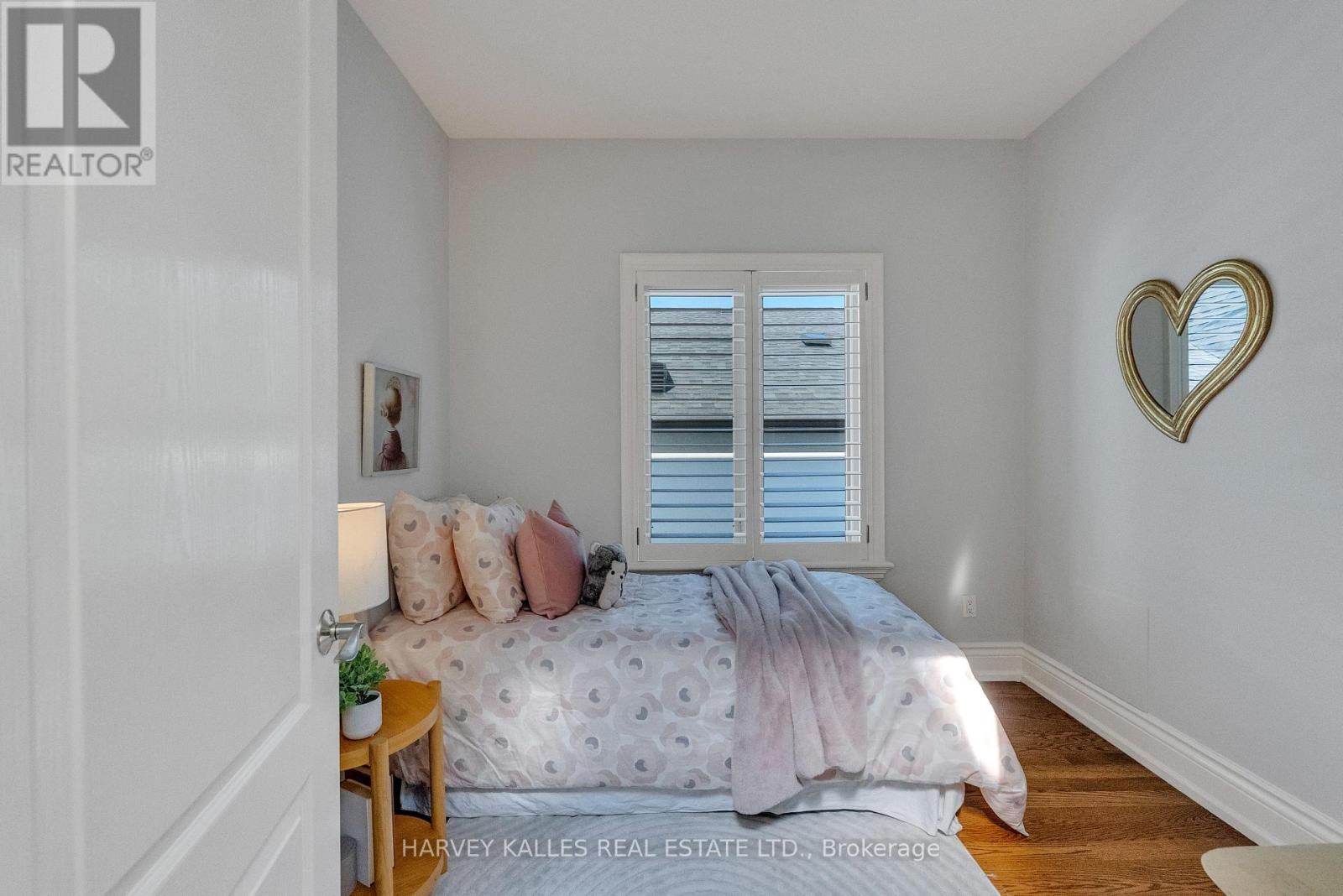 168 Roe Avenue, Toronto, Ontario M5M 2J2 - Photo 35 - C13567124