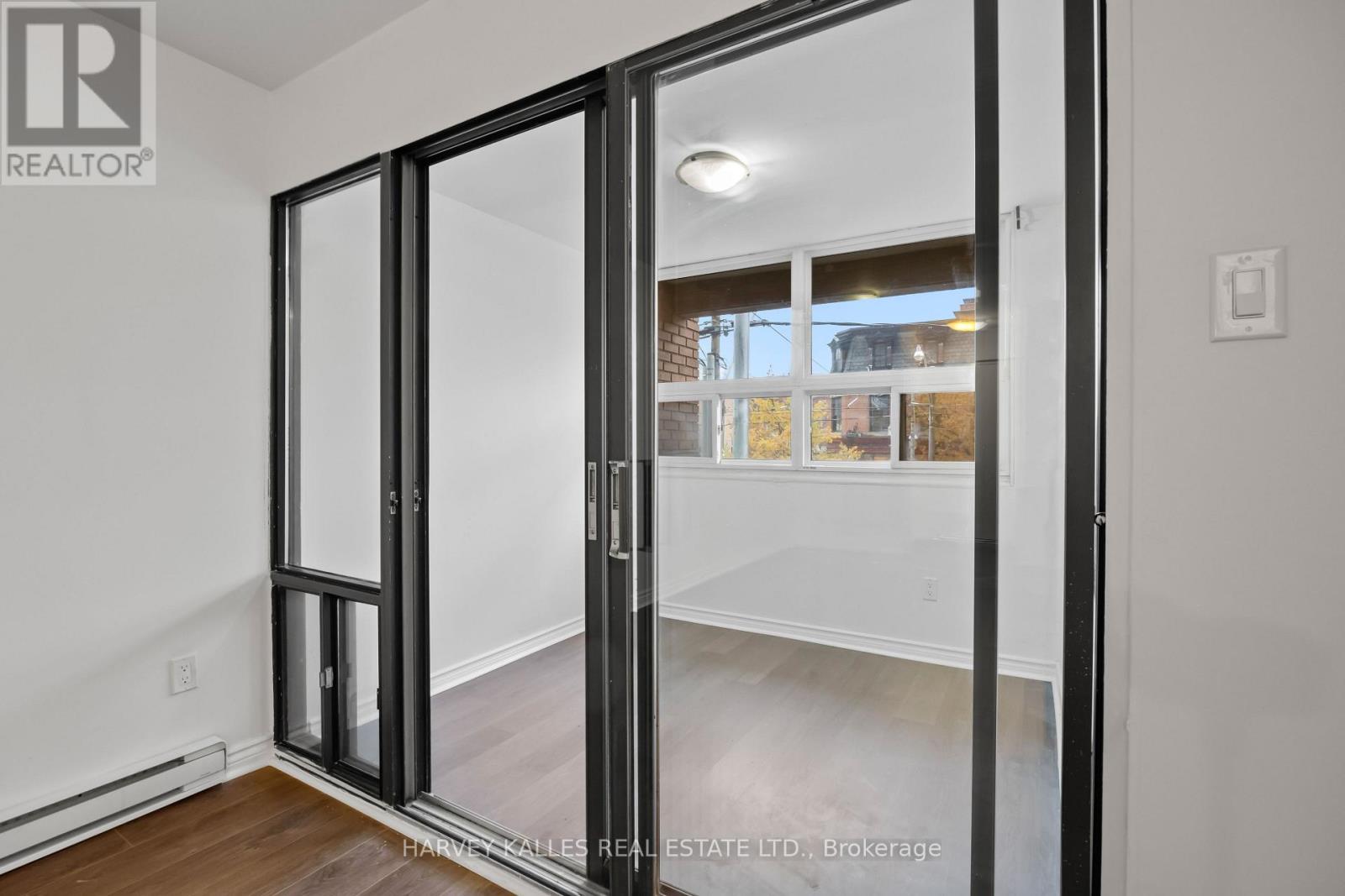 10 - 353 Queen Street, Toronto, Ontario  M5V 2A4 - Photo 19 - C13567404