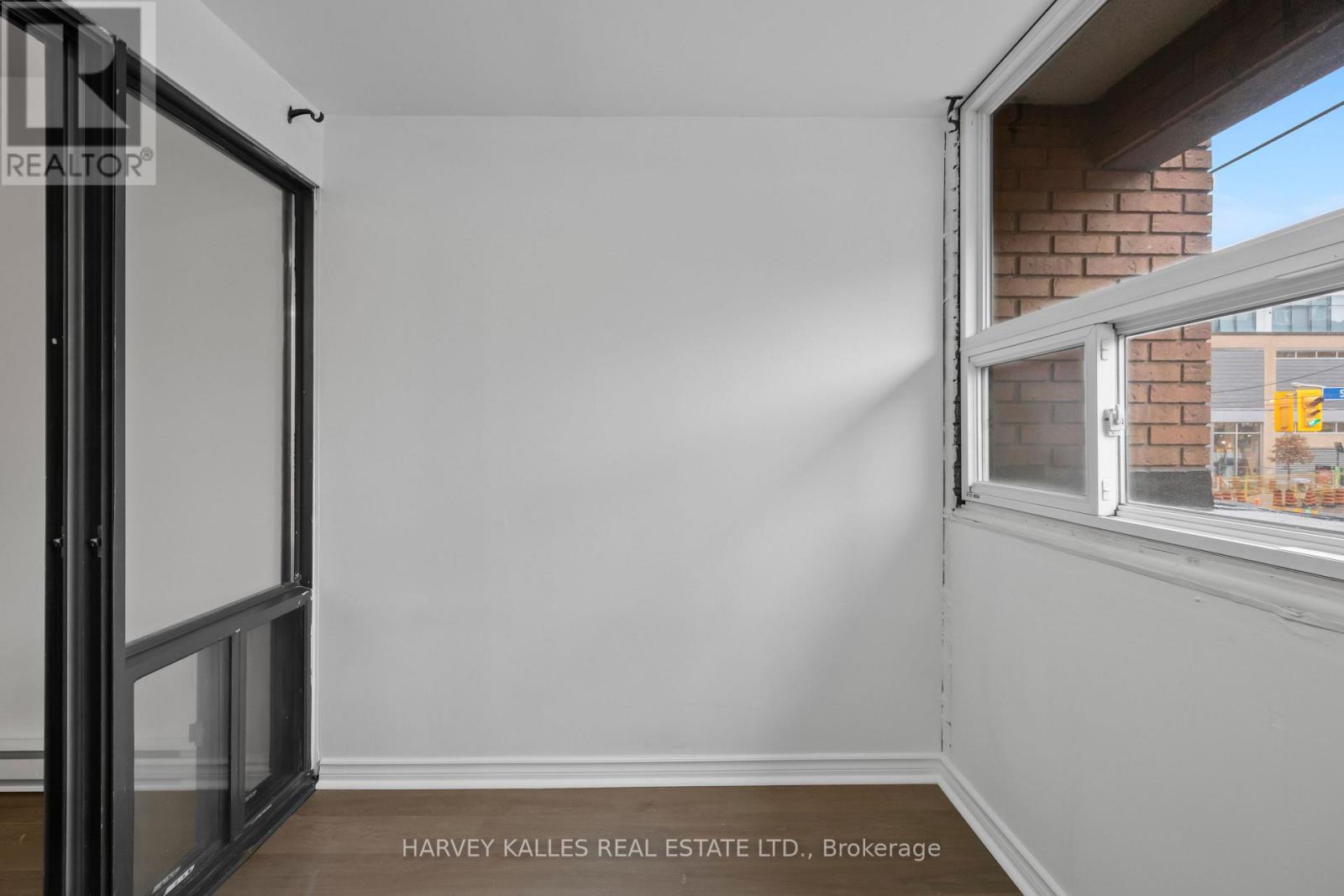 10 - 353 Queen Street, Toronto, Ontario  M5V 2A4 - Photo 21 - C13567404