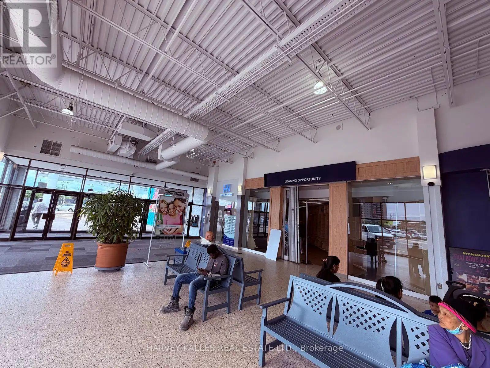 140 - 1911 Finch Avenue W, Toronto, Ontario  M3N 2K1 - Photo 7 - W13567822