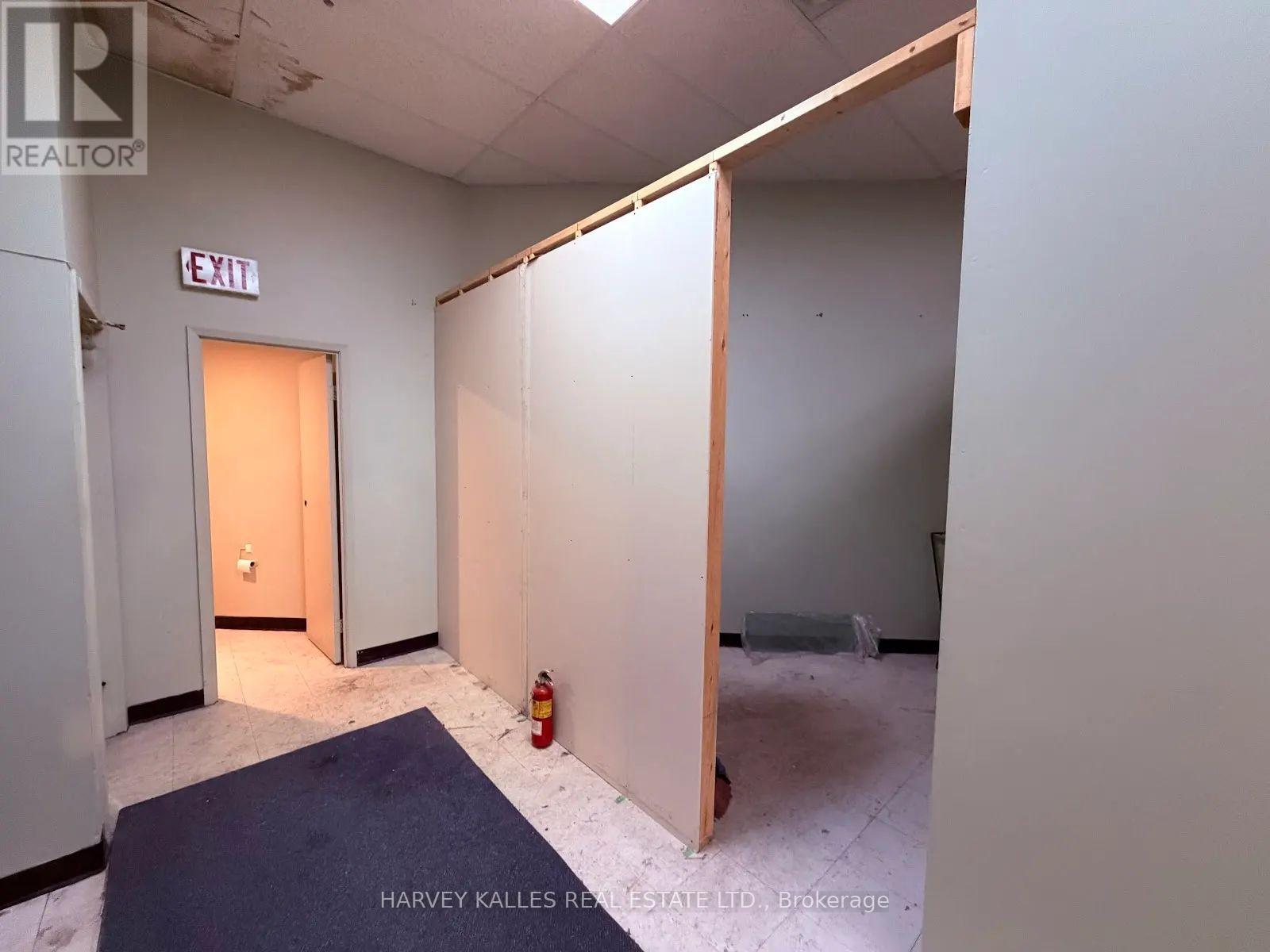 130 - 1911 Finch Avenue W, Toronto, Ontario M3N 2K1 - Photo 15 - W13567872