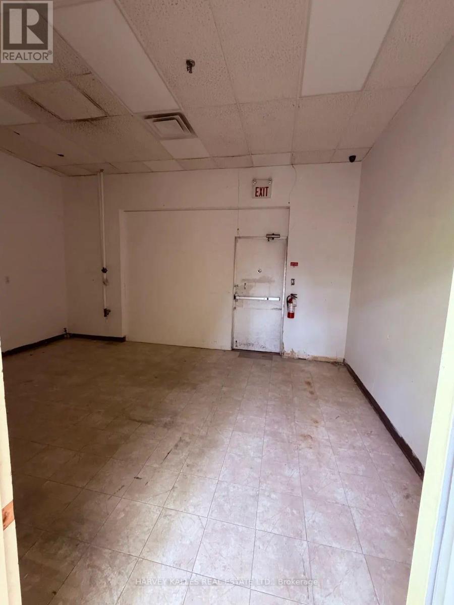 124 - 1911 Finch Avenue W, Toronto, Ontario  M3N 2K1 - Photo 11 - W13567874