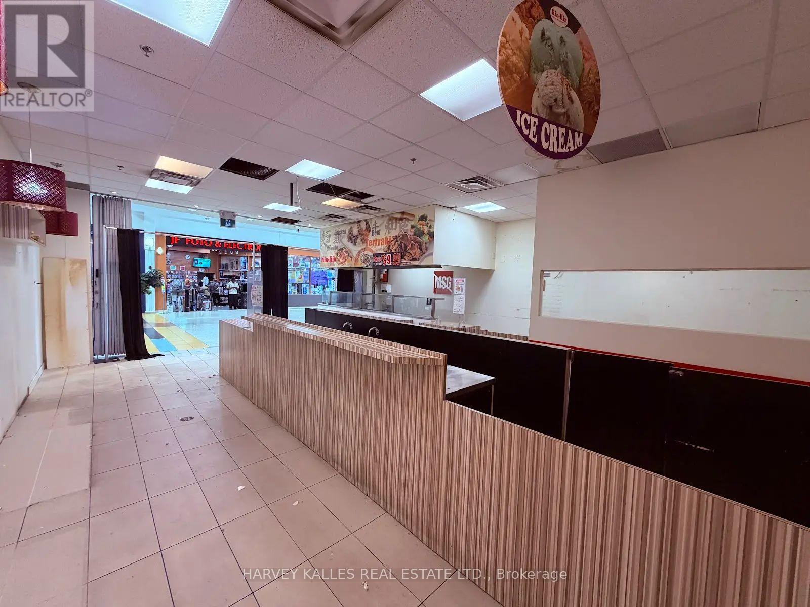 142 - 1911 Finch Avenue W, Toronto, Ontario M3N 2K1 - Photo 10 - W13567880