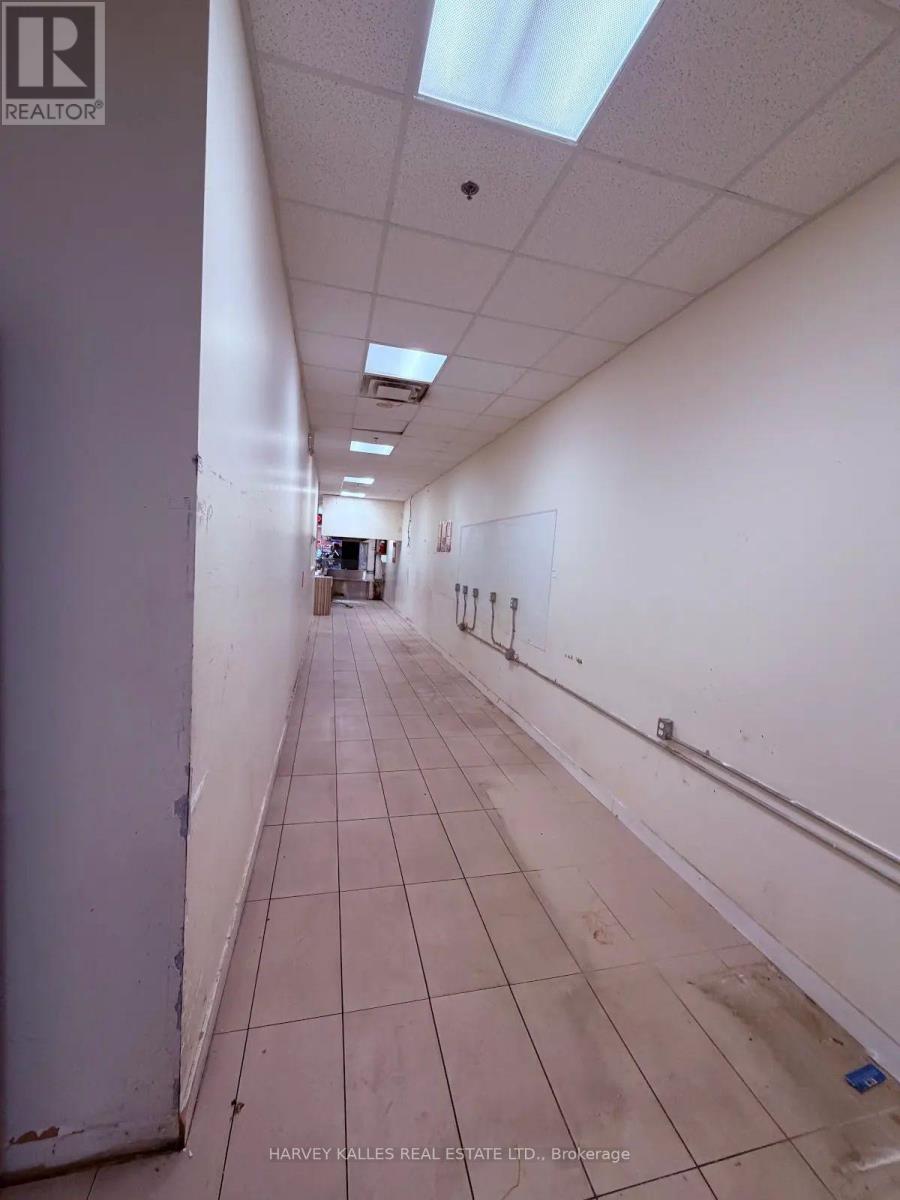 142 - 1911 Finch Avenue W, Toronto, Ontario M3N 2K1 - Photo 12 - W13567880