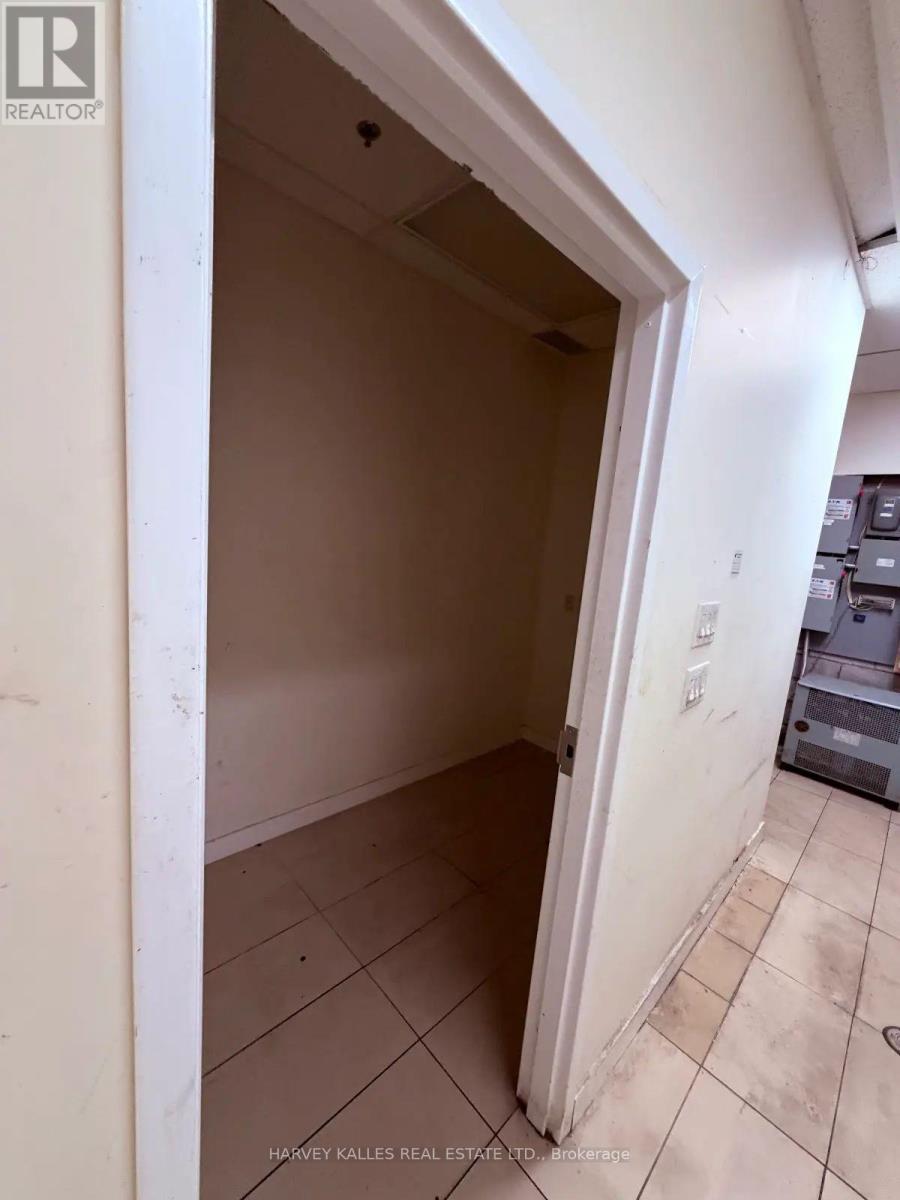 142 - 1911 Finch Avenue W, Toronto, Ontario M3N 2K1 - Photo 13 - W13567880