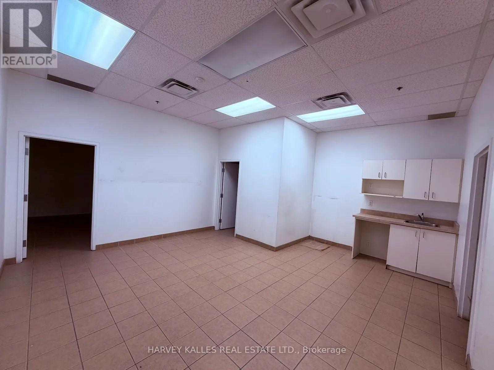 154 - 1911 Finch Avenue W, Toronto, Ontario  M3N 2K1 - Photo 12 - W13567904