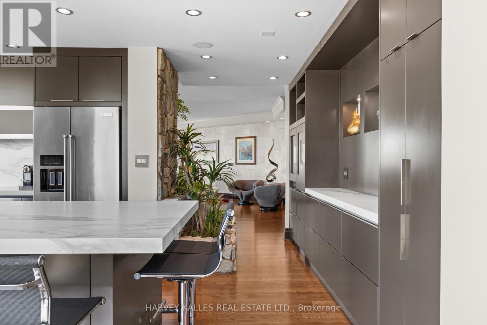 2701 - 300 Bloor Street E, Toronto, Ontario  M4W 3Y2 - Photo 16 - C13570754