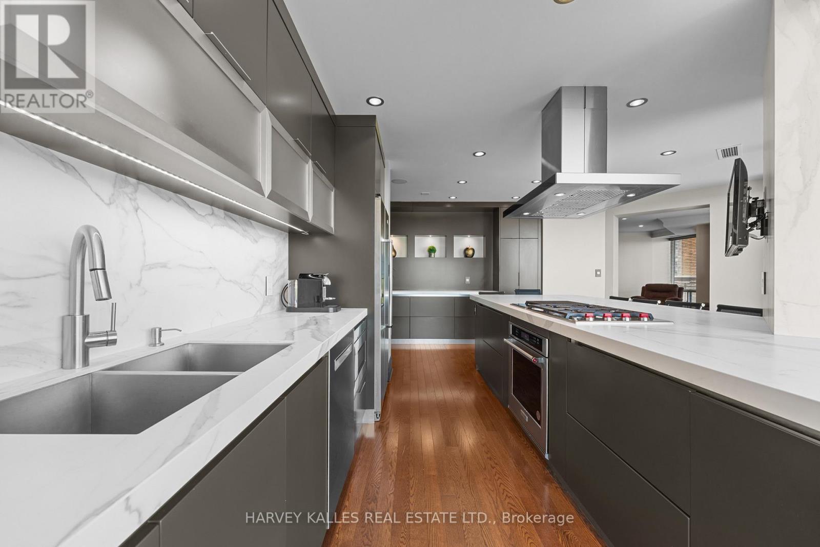 2701 - 300 Bloor Street E, Toronto, Ontario  M4W 3Y2 - Photo 19 - C13570754