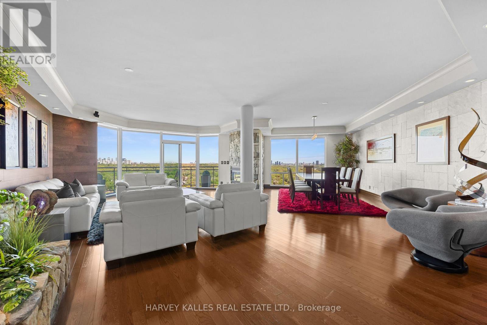 2701 - 300 Bloor Street E, Toronto, Ontario  M4W 3Y2 - Photo 3 - C13570754