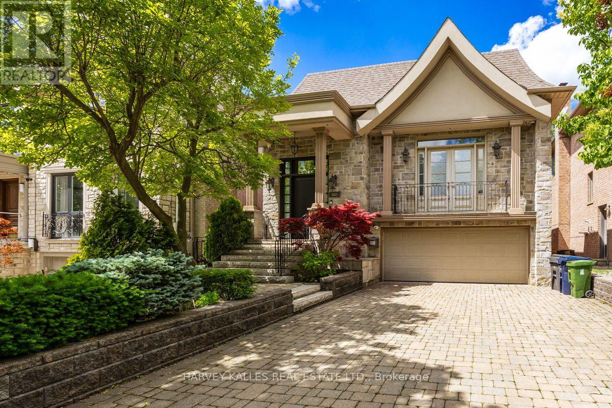 562 Bedford Park Avenue, Toronto, Ontario  M5M 1K3 - Photo 2 - C13570776