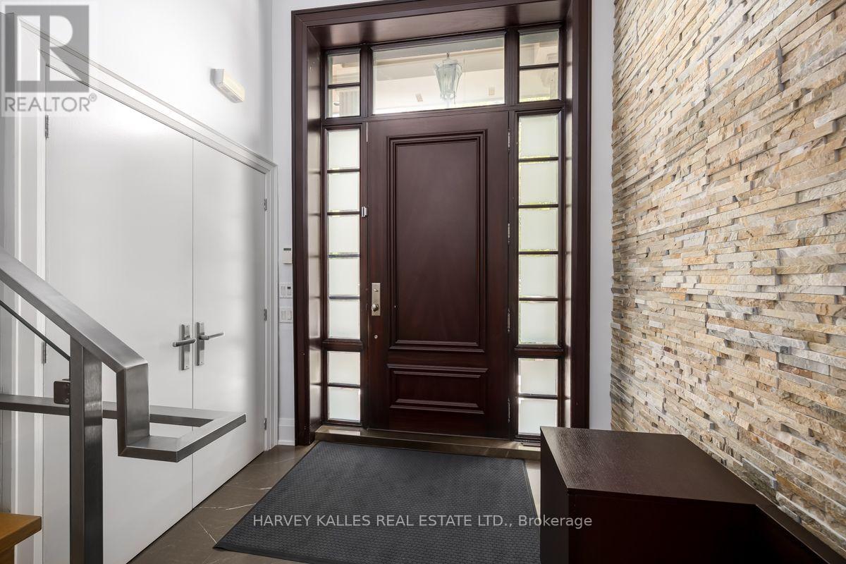 562 Bedford Park Avenue, Toronto, Ontario  M5M 1K3 - Photo 5 - C13570776
