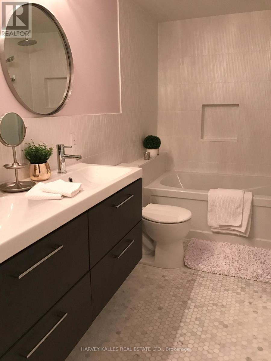 2 - 47 Northcote Avenue, Toronto, Ontario  M6J 3K2 - Photo 13 - C13571590