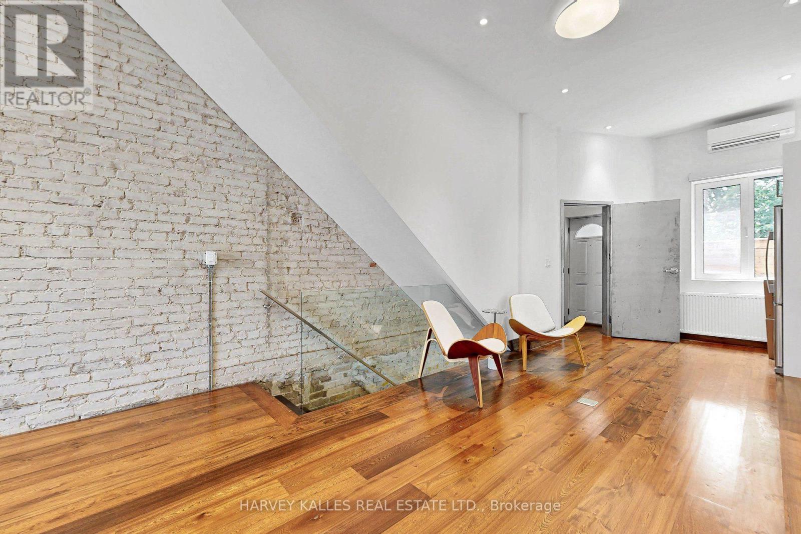 819 Dundas Street W, Toronto, Ontario  M6J 1V4 - Photo 11 - C13571922