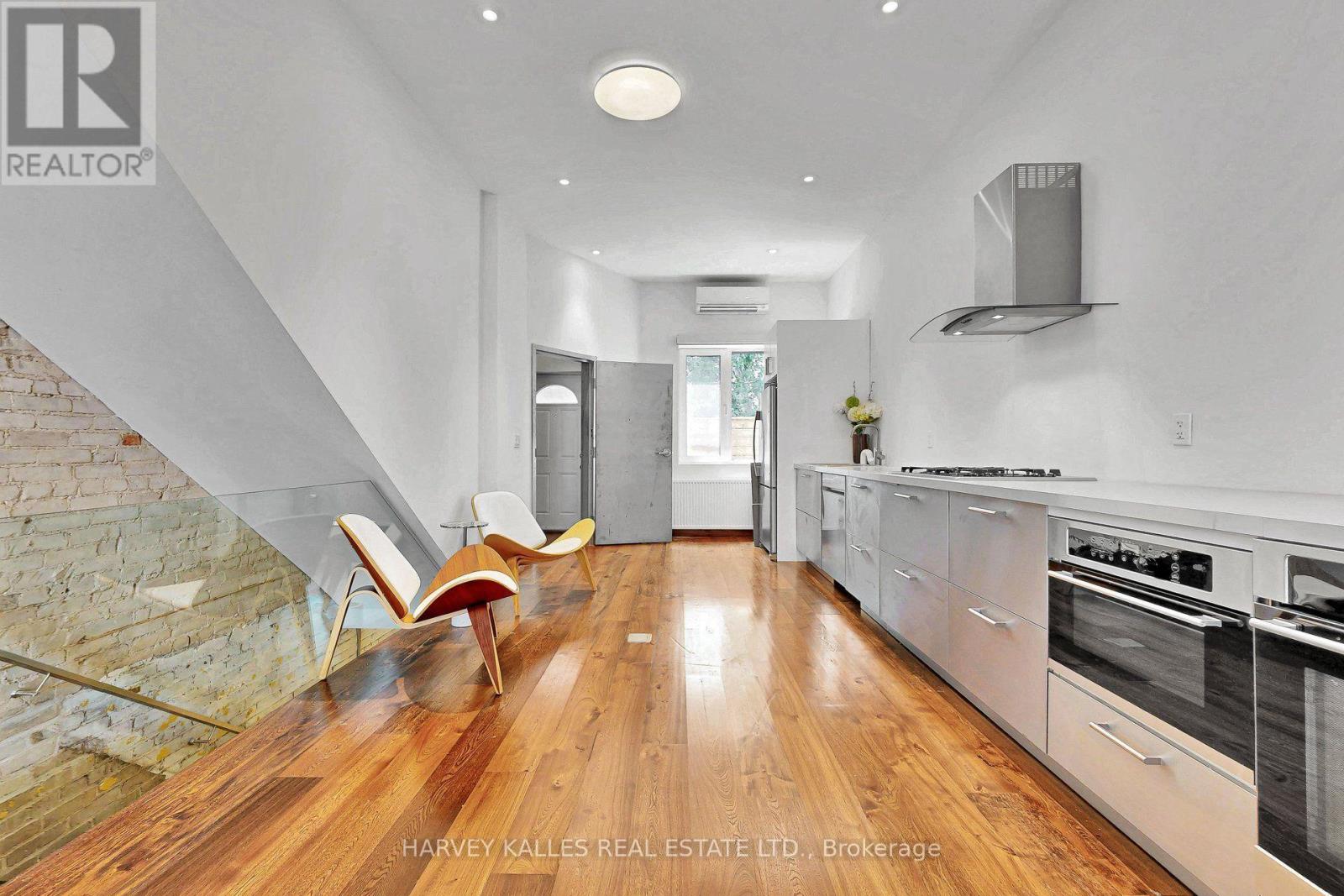 819 Dundas Street W, Toronto, Ontario  M6J 1V4 - Photo 12 - C13571922