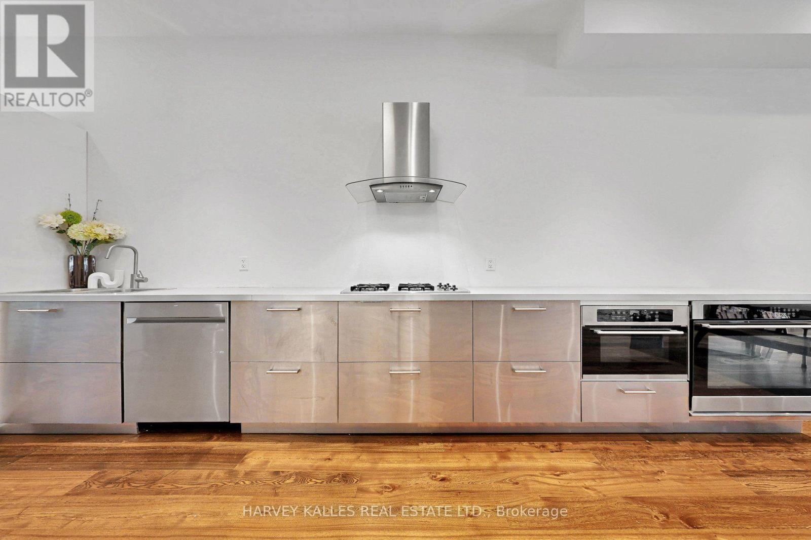 819 Dundas Street W, Toronto, Ontario  M6J 1V4 - Photo 13 - C13571922
