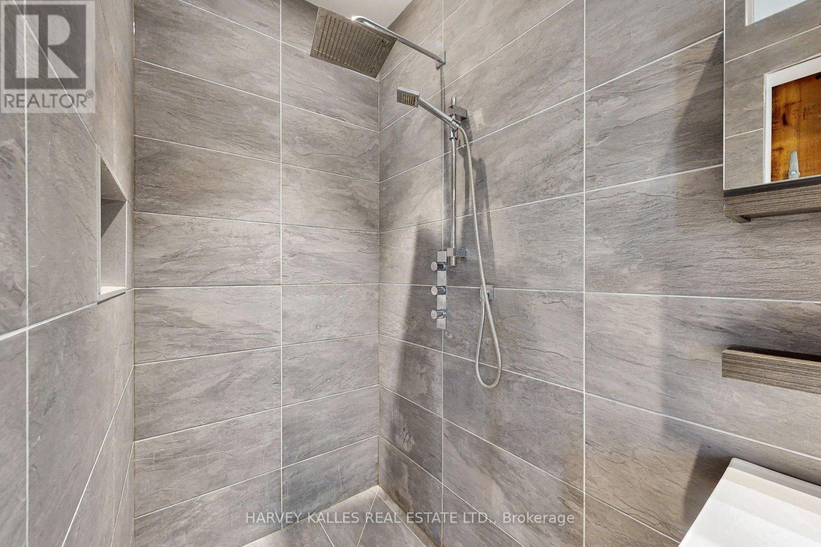 819 Dundas Street W, Toronto, Ontario  M6J 1V4 - Photo 27 - C13571922