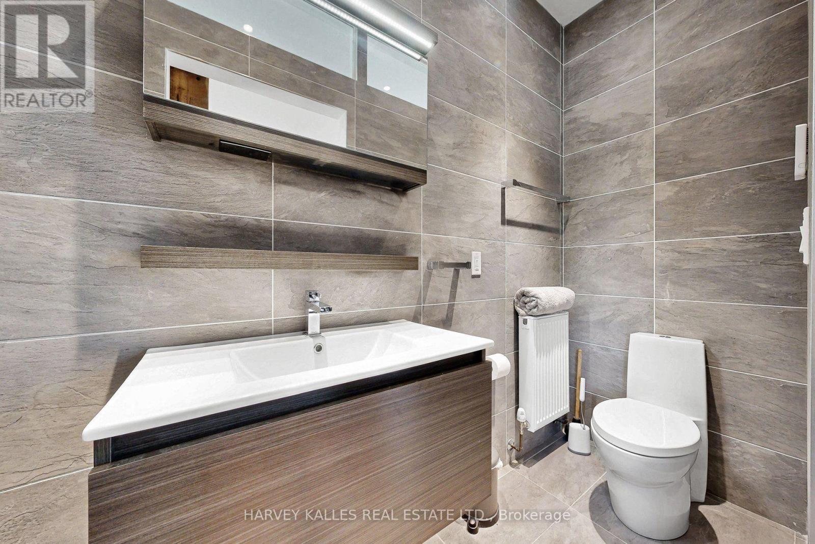 819 Dundas Street W, Toronto, Ontario  M6J 1V4 - Photo 28 - C13571922