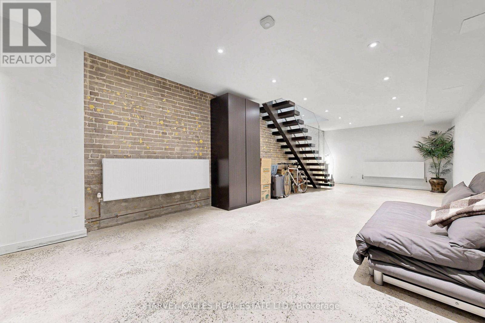 819 Dundas Street W, Toronto, Ontario  M6J 1V4 - Photo 31 - C13571922