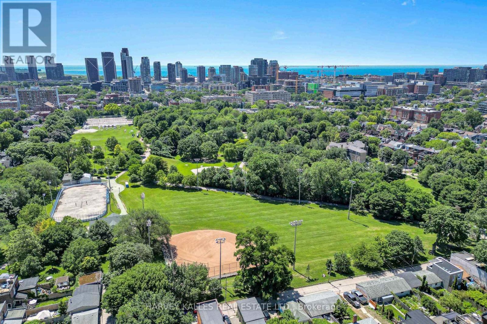 819 Dundas Street W, Toronto, Ontario  M6J 1V4 - Photo 42 - C13571922