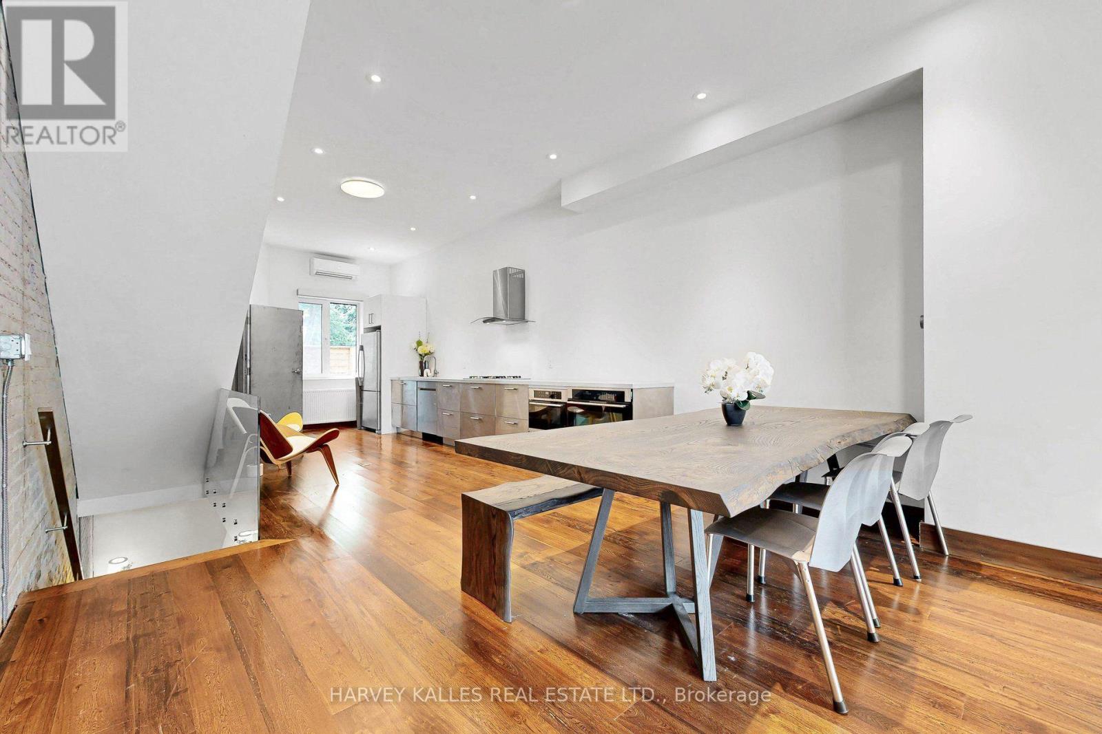 819 Dundas Street W, Toronto, Ontario  M6J 1V4 - Photo 6 - C13571922