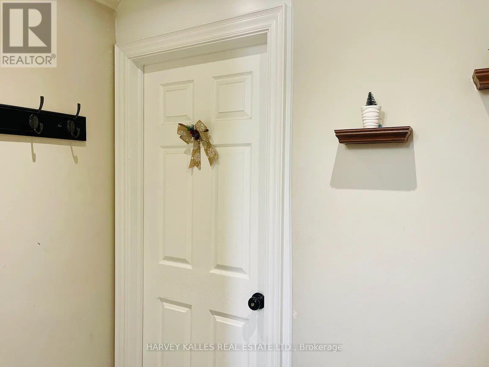 Lower - 1538 Davenport Road, Toronto, Ontario M6H 2J1 - Photo 3 - W13578550