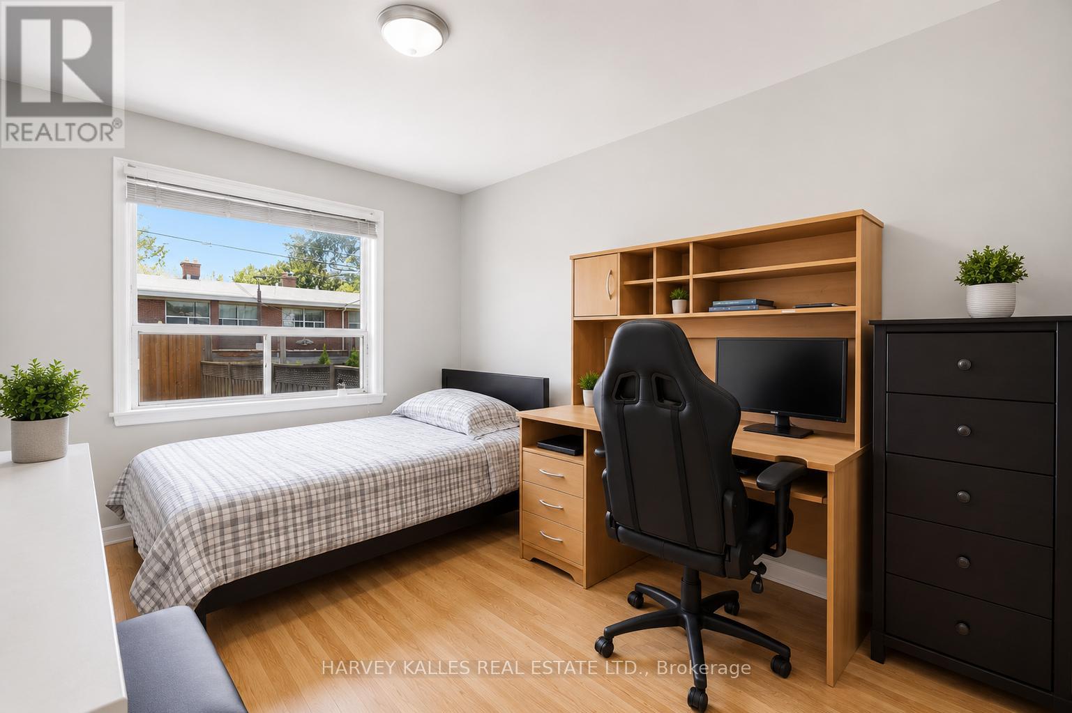 29 Giltspur Drive, Toronto, Ontario M3L 1M4 - Photo 15 - W13578886