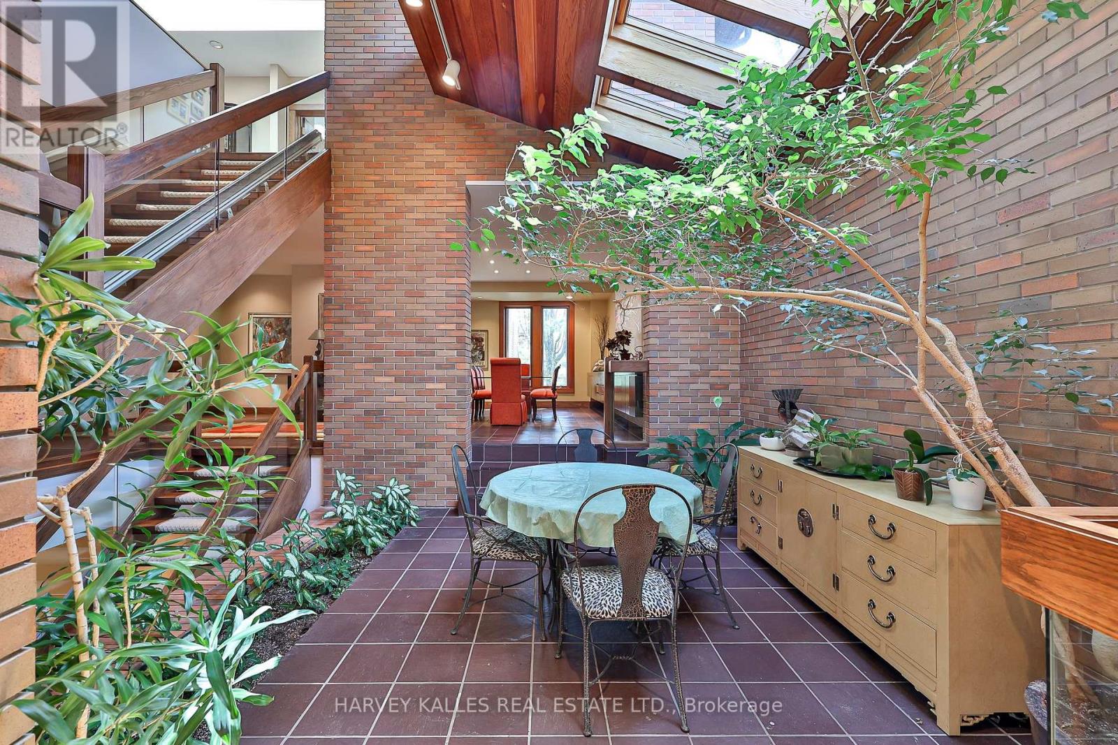 223 Hillhurst Boulevard, Toronto, Ontario  M5N 1P3 - Photo 11 - C13582940