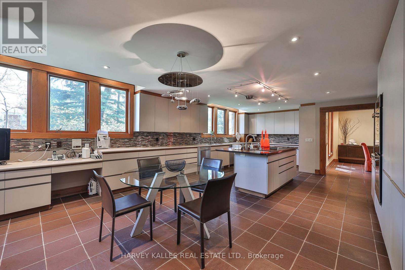 223 Hillhurst Boulevard, Toronto, Ontario  M5N 1P3 - Photo 15 - C13582940
