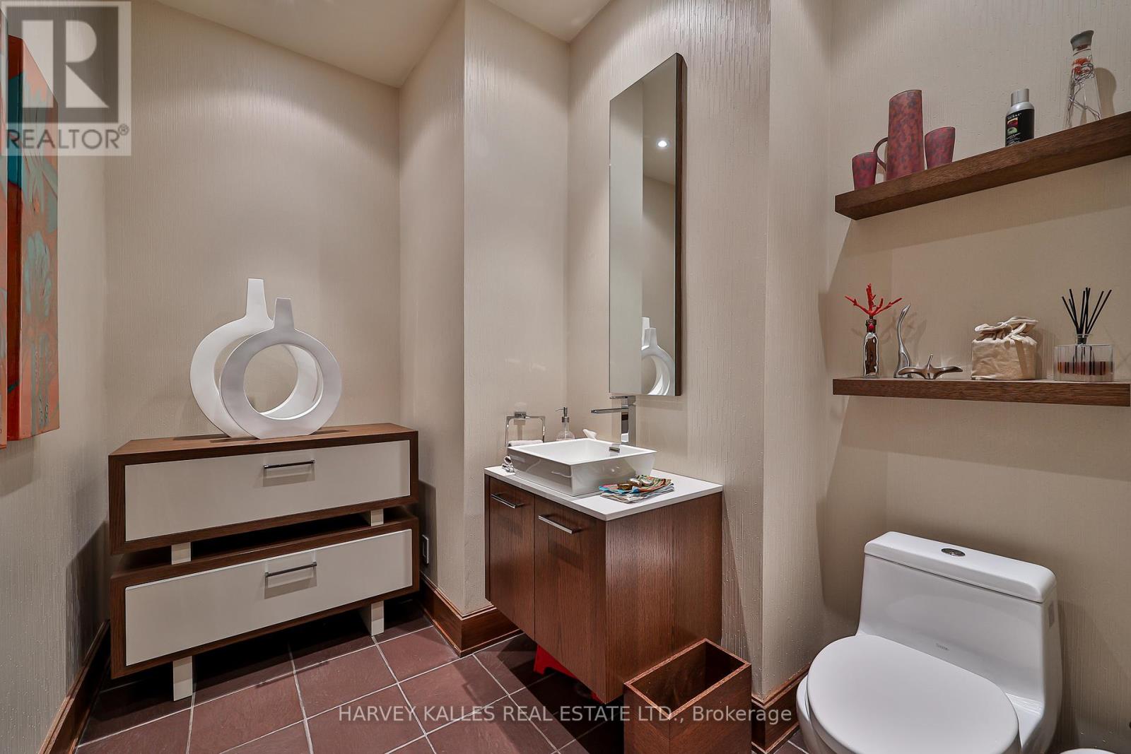 223 Hillhurst Boulevard, Toronto, Ontario  M5N 1P3 - Photo 6 - C13582940