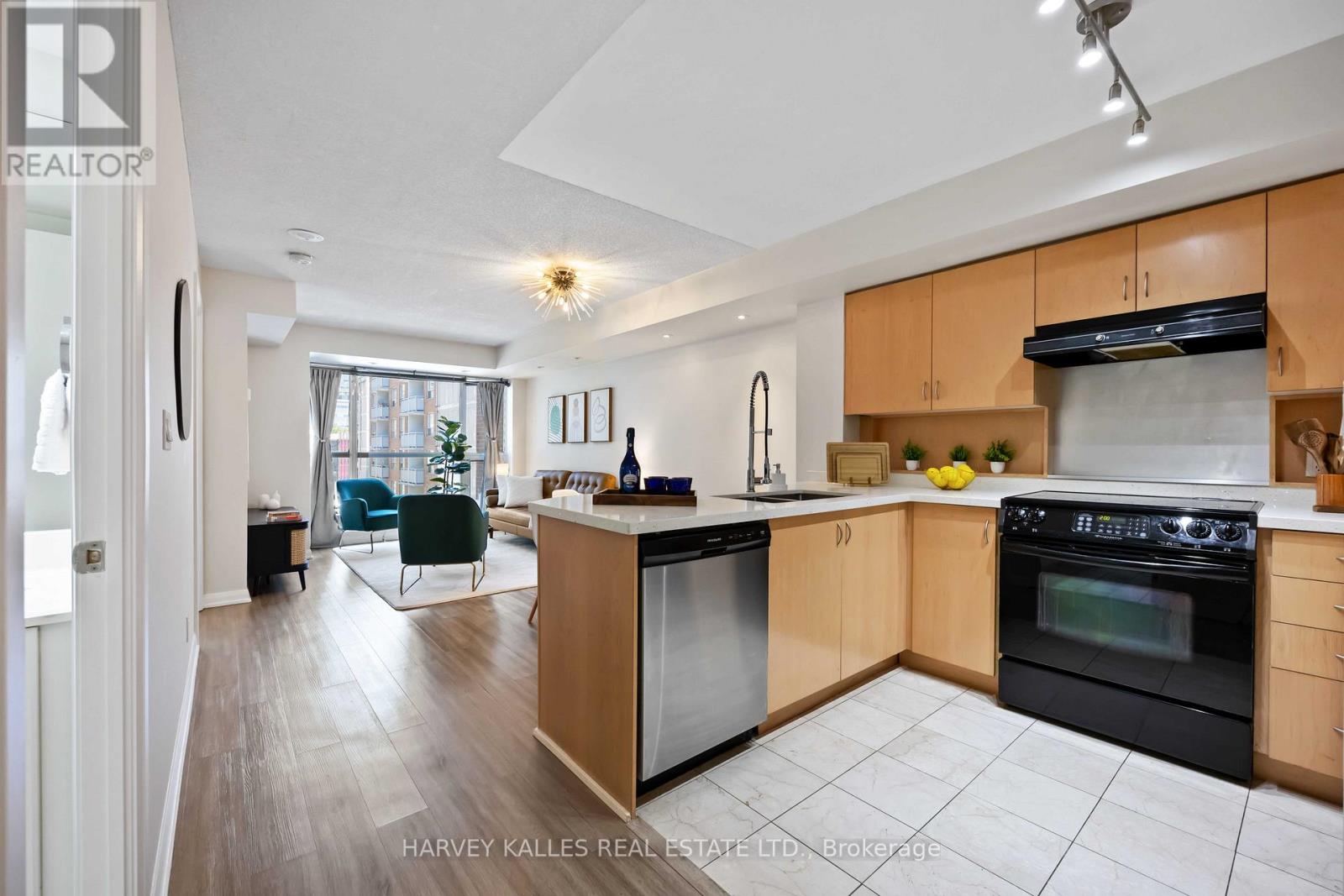 416 - 18 Beverley Street, Toronto, Ontario M5T 3L2 - Photo 11 - C13583080