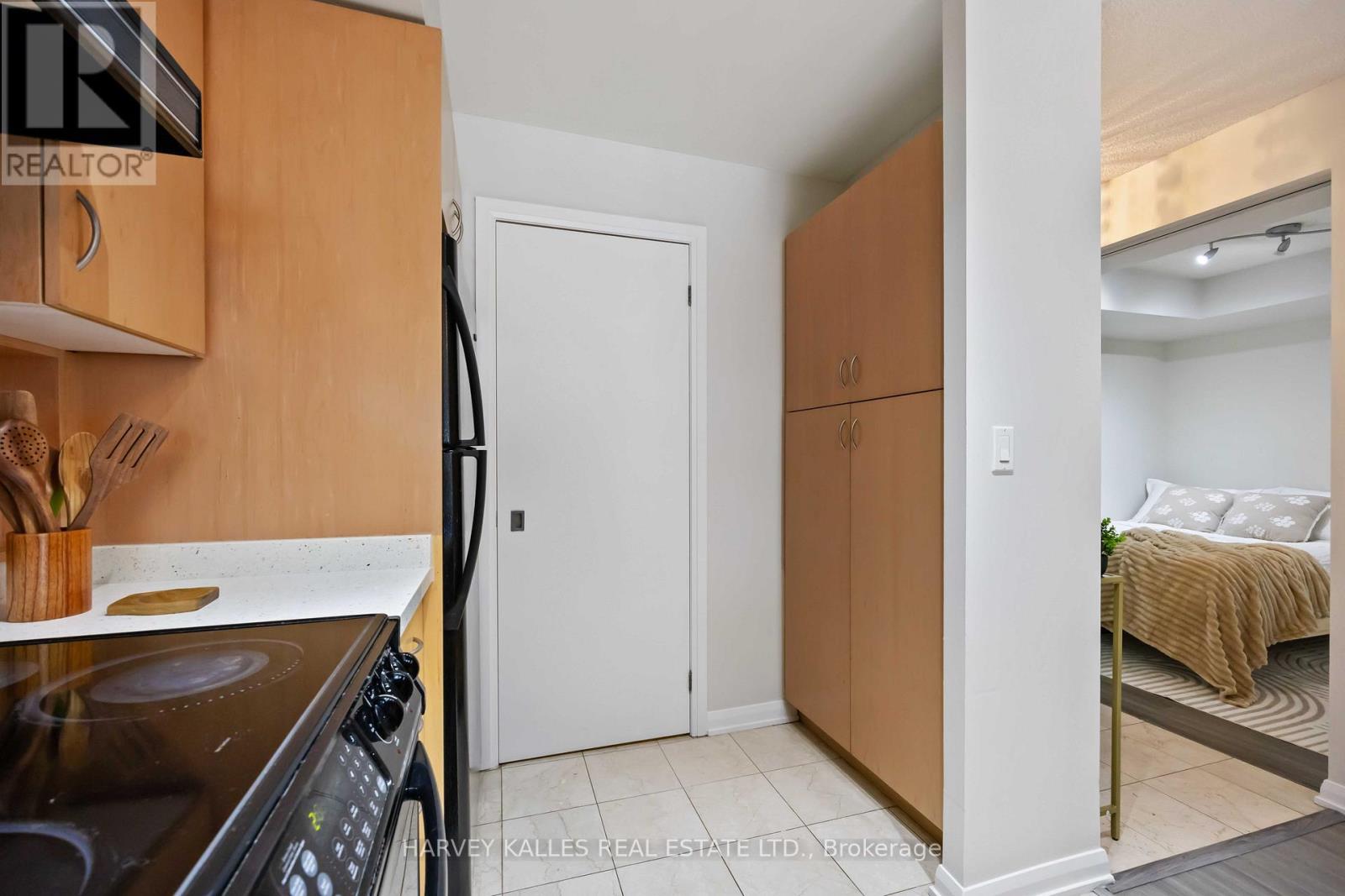 416 - 18 Beverley Street, Toronto, Ontario M5T 3L2 - Photo 20 - C13583080