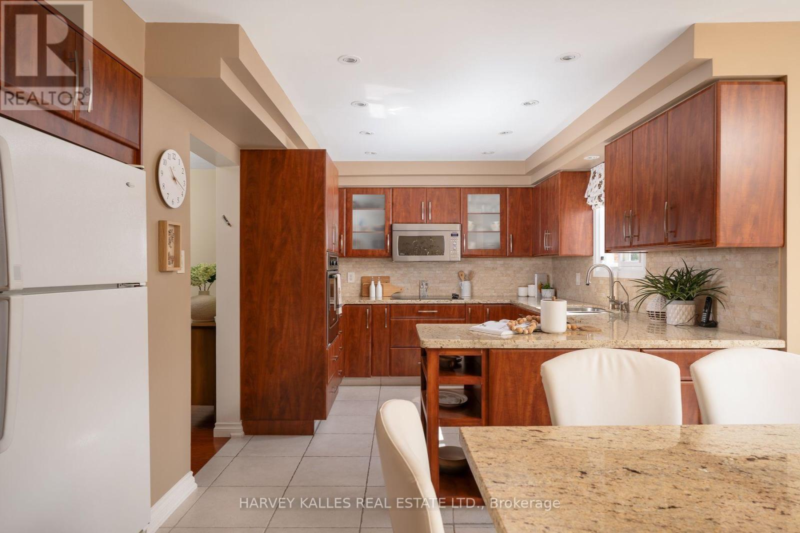 17 Peterborough Avenue, Markham, Ontario L3T 7B7 - Photo 13 - N13583262