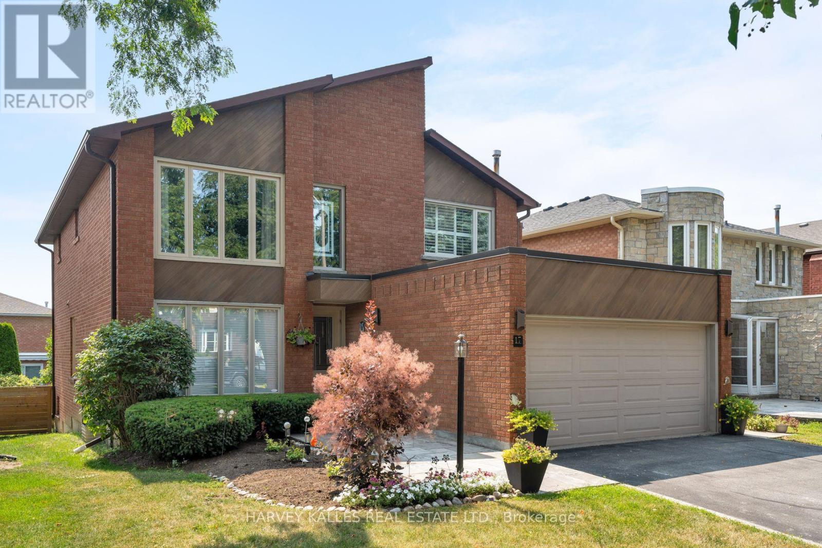 17 Peterborough Avenue, Markham, Ontario L3T 7B7 - Photo 2 - N13583262