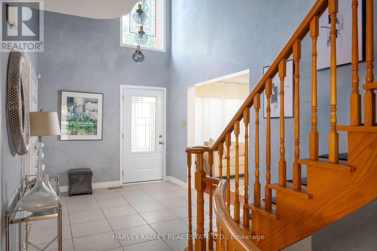 17 Peterborough Avenue, Markham, Ontario L3T 7B7 - Photo 3 - N13583262
