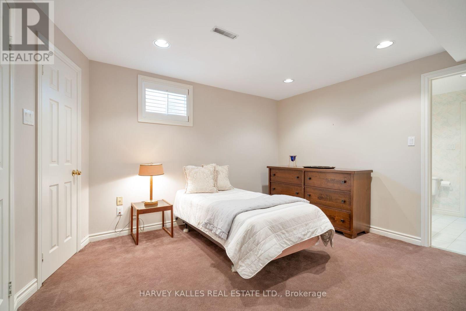 17 Peterborough Avenue, Markham, Ontario L3T 7B7 - Photo 37 - N13583262