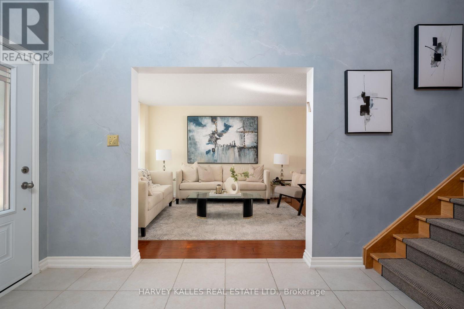 17 Peterborough Avenue, Markham, Ontario L3T 7B7 - Photo 6 - N13583262